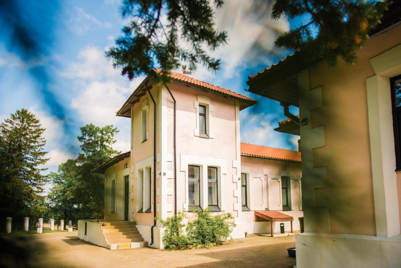 Villa Meretare Тойла Екстериор снимка